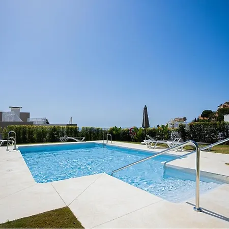 Apartment New Modern 3 Bedrooms With Ocean Views