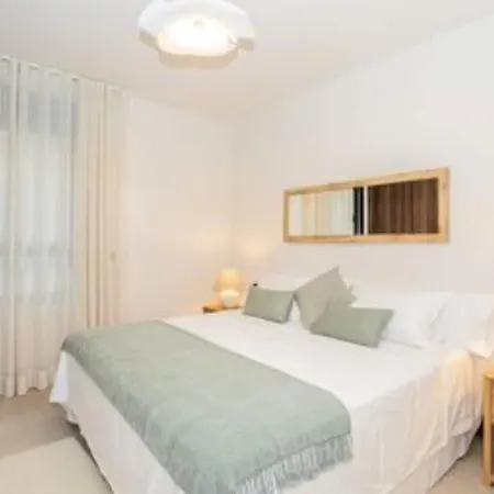 New Modern 3 Bedrooms With Ocean Views * 마르베야