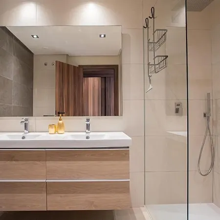 公寓 New Modern 3 Bedrooms With Ocean Views