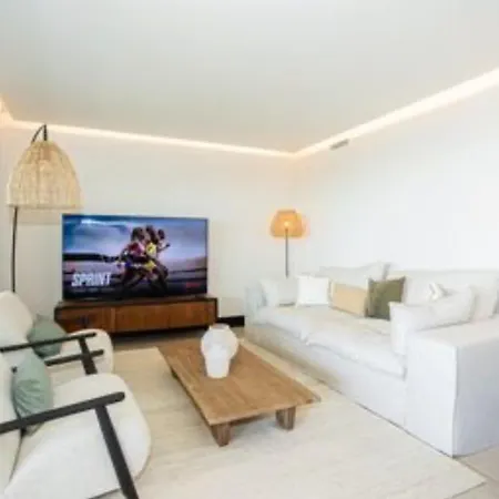 Apartment New Modern 3 Bedrooms With Ocean Views *