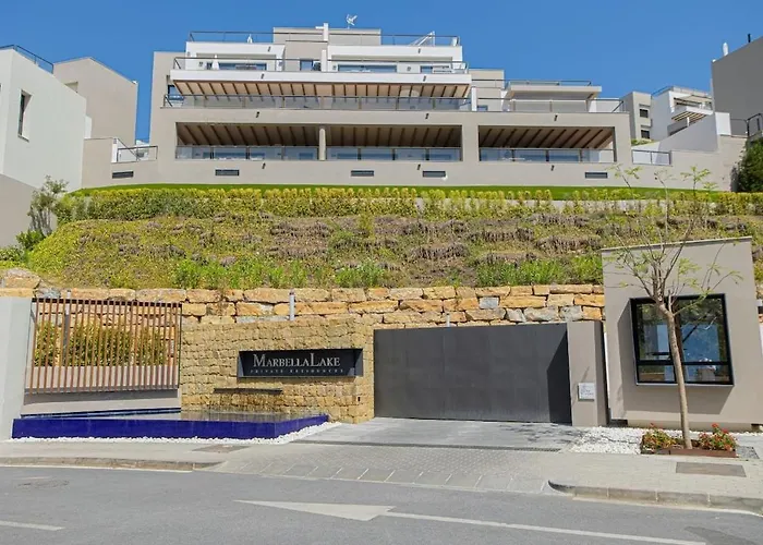 New Modern 3 Bedrooms With Ocean Views 아파트 *