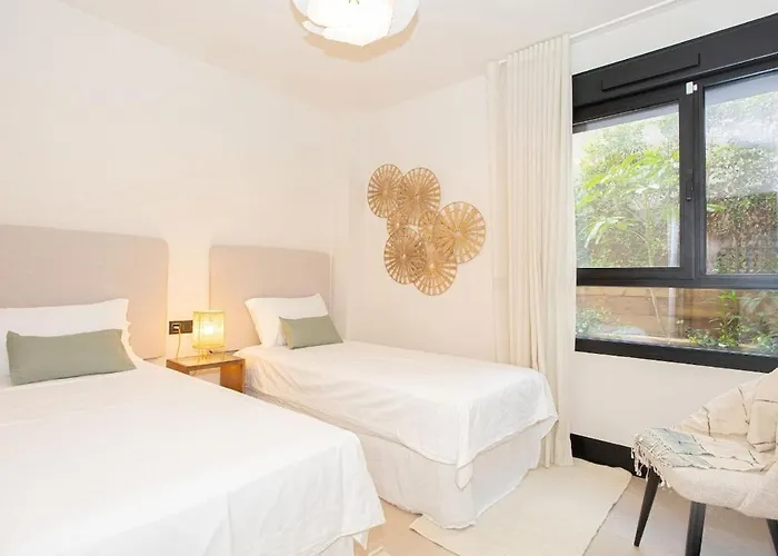 New Modern 3 Bedrooms With Ocean Views