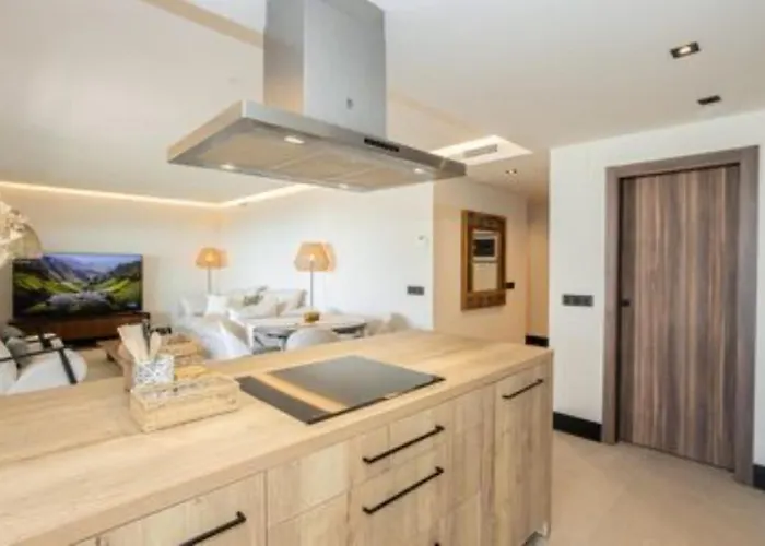 New Modern 3 Bedrooms With Ocean Views Marbella